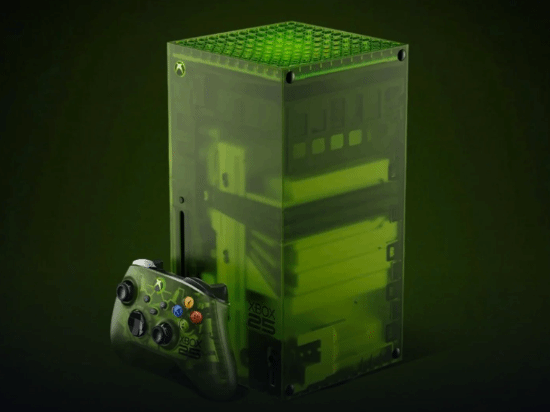 透明Xbox秒光，黄牛炒到一万七