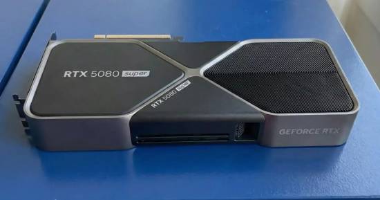 RTX 50 Super凉了？老黄又放鸽子