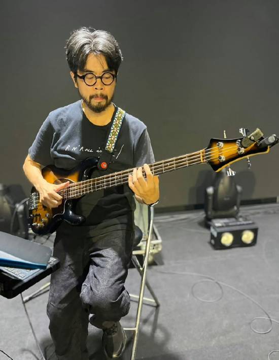 音乐人蔡坤奇确诊渐冻症，为治病忍痛割爱